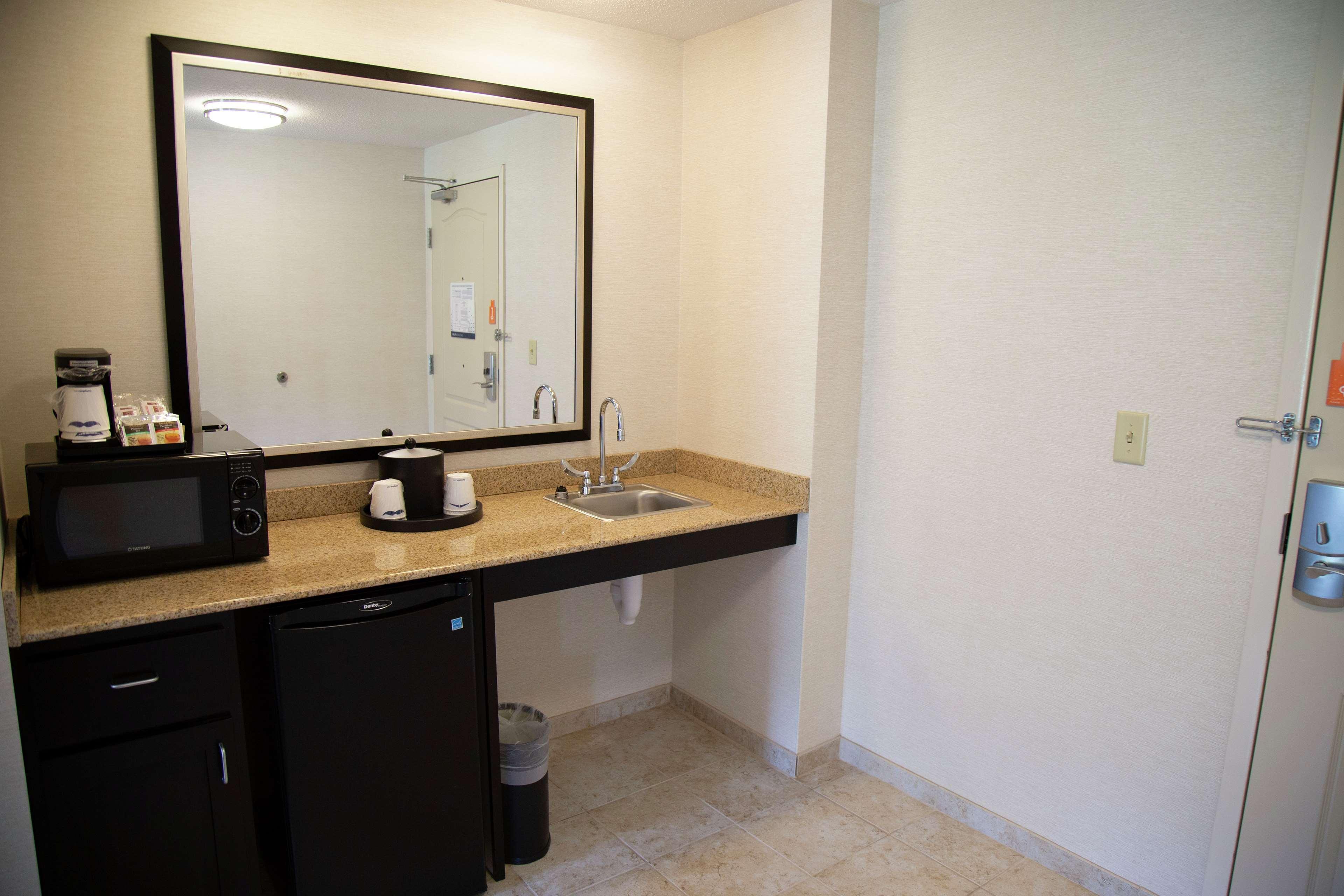 Hampton Inn & Suites Sharon West Middlesex Luaran gambar